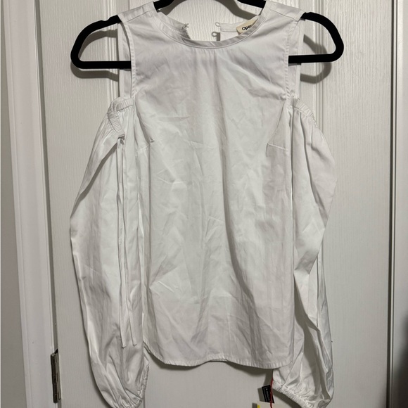 Open edit cold shoulder top - Picture 7 of 7